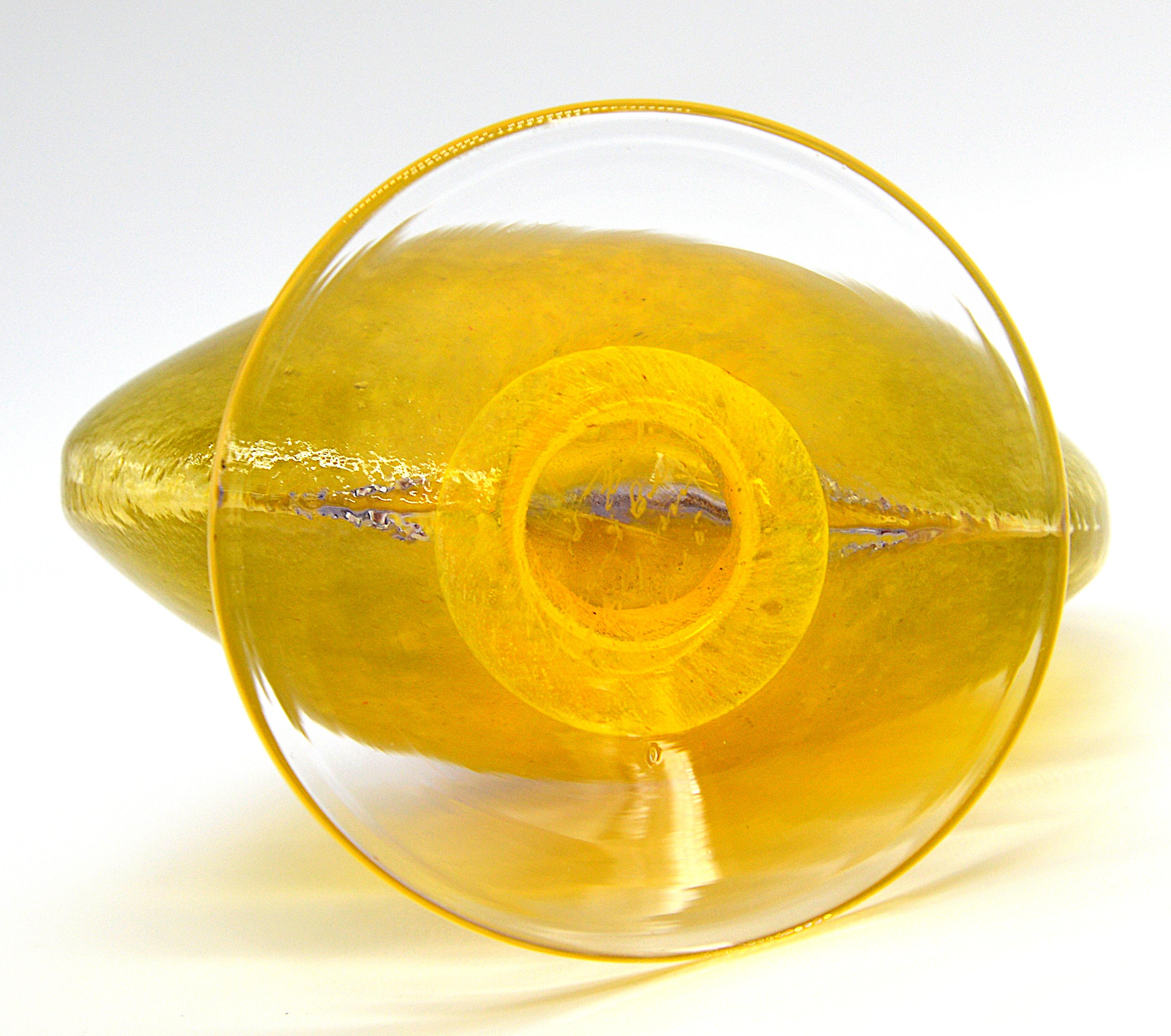 Fine XX secolo Caraffa in vetro artistico di Kjell Engman, fine anni '90, 1999 in vendita