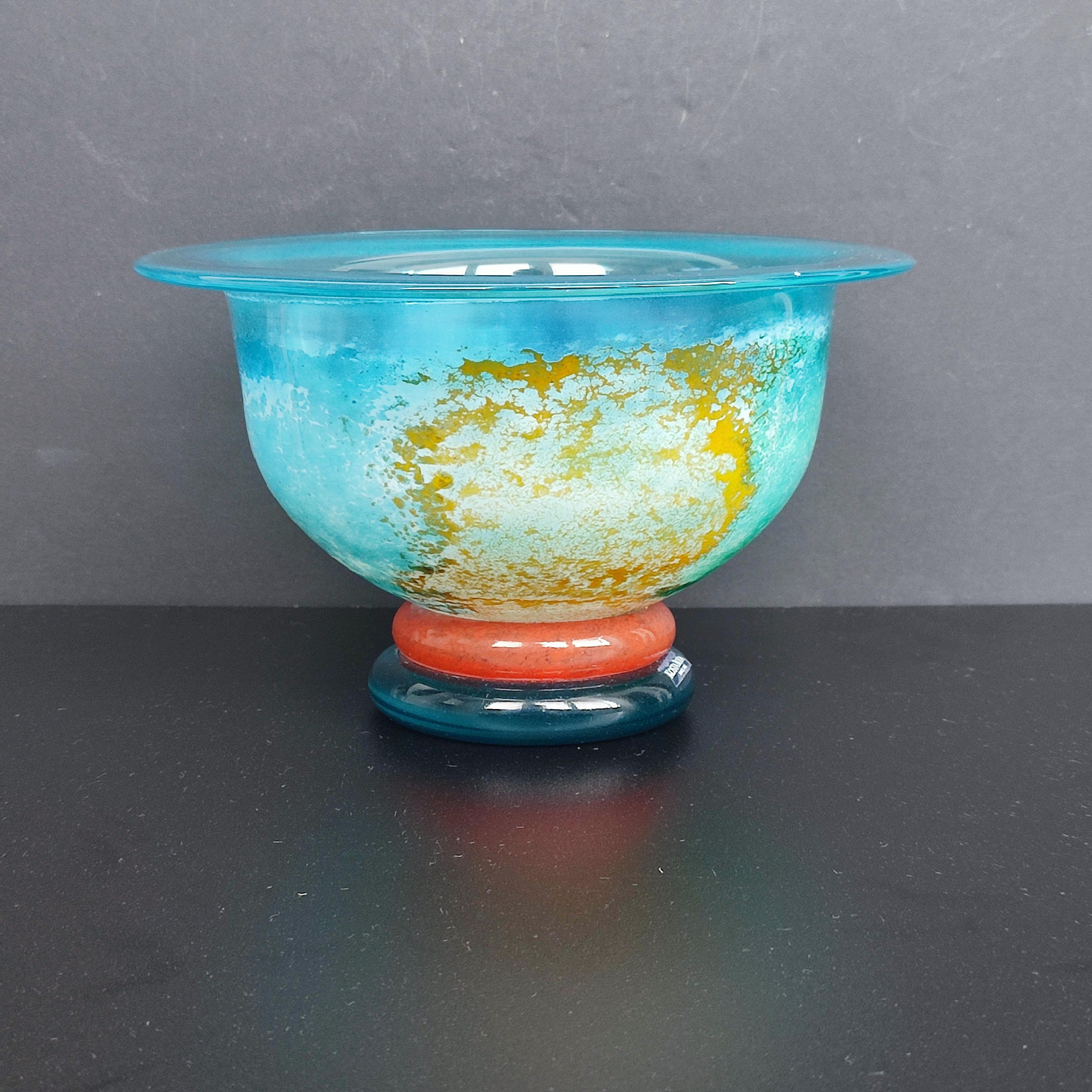 Postmoderno Kjell Engman per Kosta Boda - Ciotola in vetro artistico 'CanCan', modello 59145, Svezia, 1990 in vendita