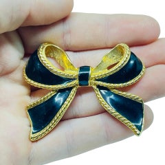 KJL for AVON signed vintage gold tone enamel bow pearl necklace enhancer