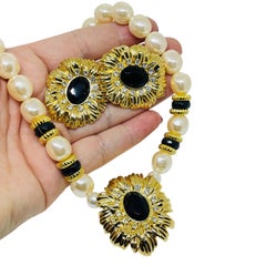 KJL for AVON vintage gold pearls glass designer clip on earrings necklace set