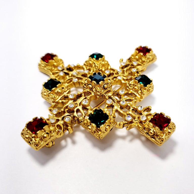 KJL Kenneth Jay Lane Embellished Art Deco Jeweled Pin Brooch in Gold at ...