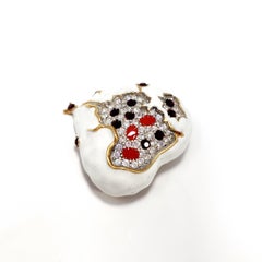 KJL Kenneth Jay Lane Embellished Jeweled Heart in White Enamel and Gold