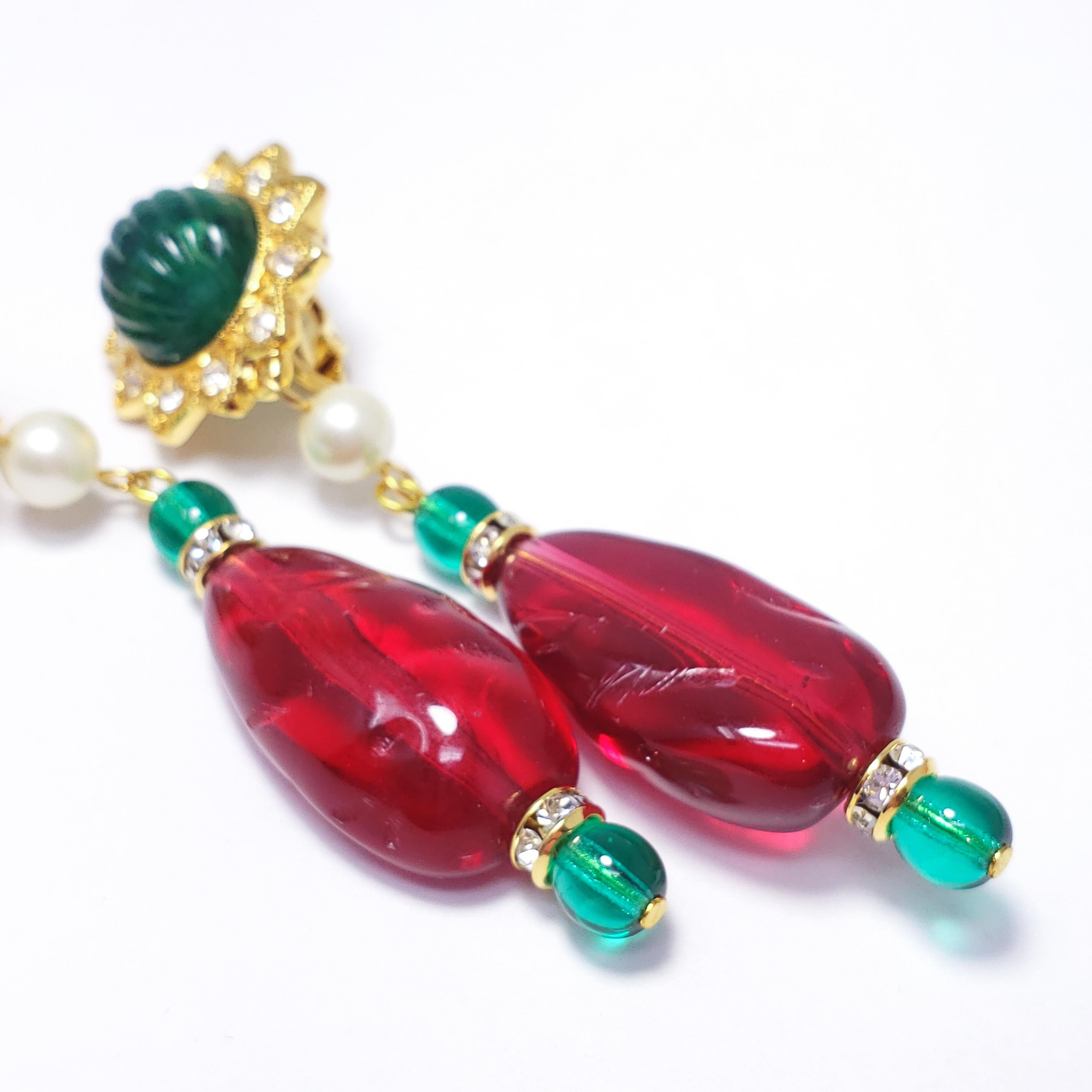 KJL Kenneth Jay Lane Emerald and Ruby Crystal Clip on Dangling Earrings Goldtone In New Condition In Milford, DE