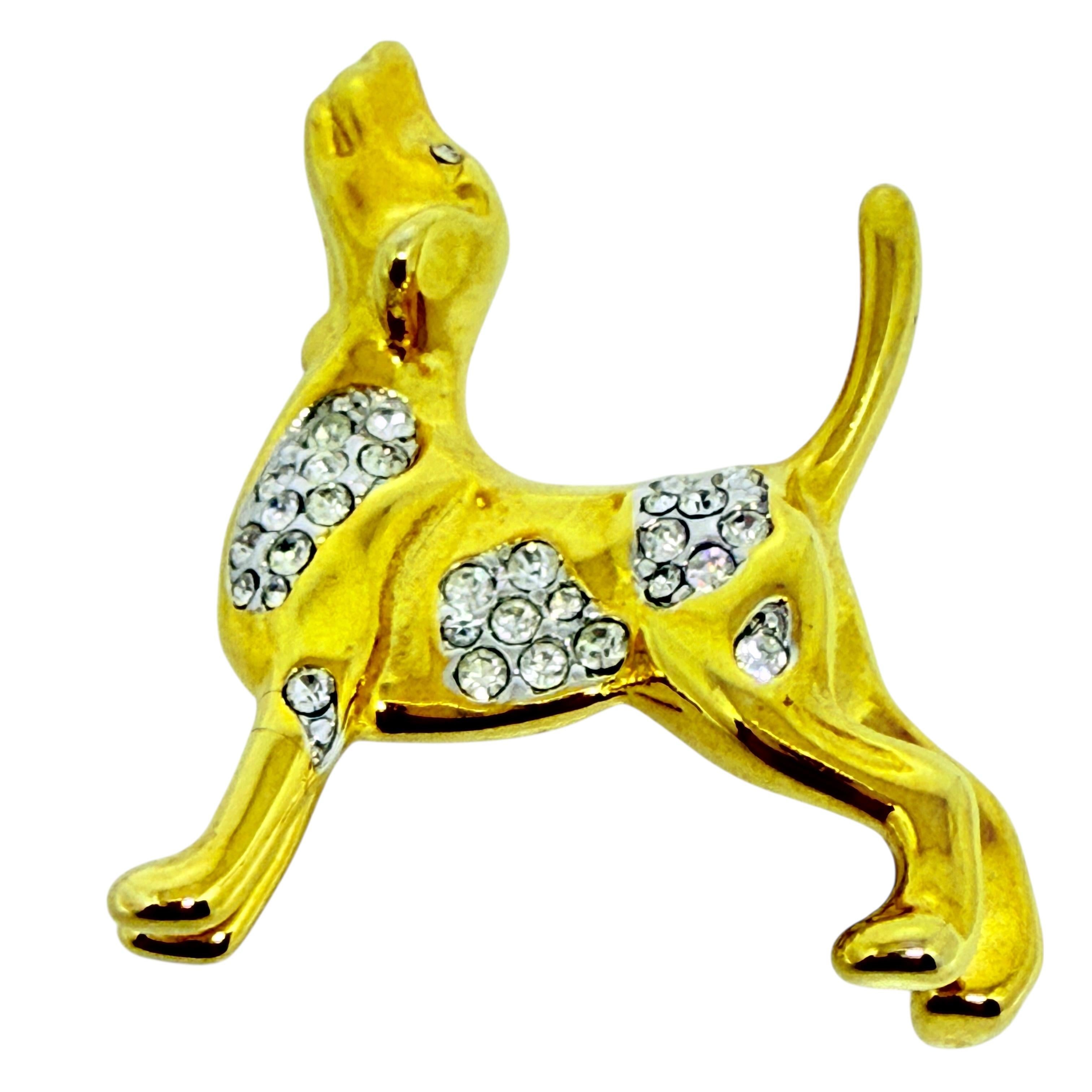 KJL KENNETH JAY LANE broche de diseño con figura de perro con brillantitos firmado en tono dorado en venta 2