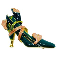 Broche vintage para zapatos de Kenneth Jay Lane, en tono dorado, con esmalte y pedrería
