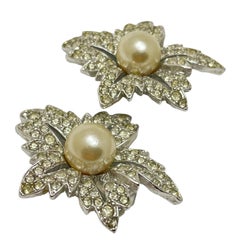 KJL signé vintage argent strass perles fleurs design boucles d'oreilles à clip