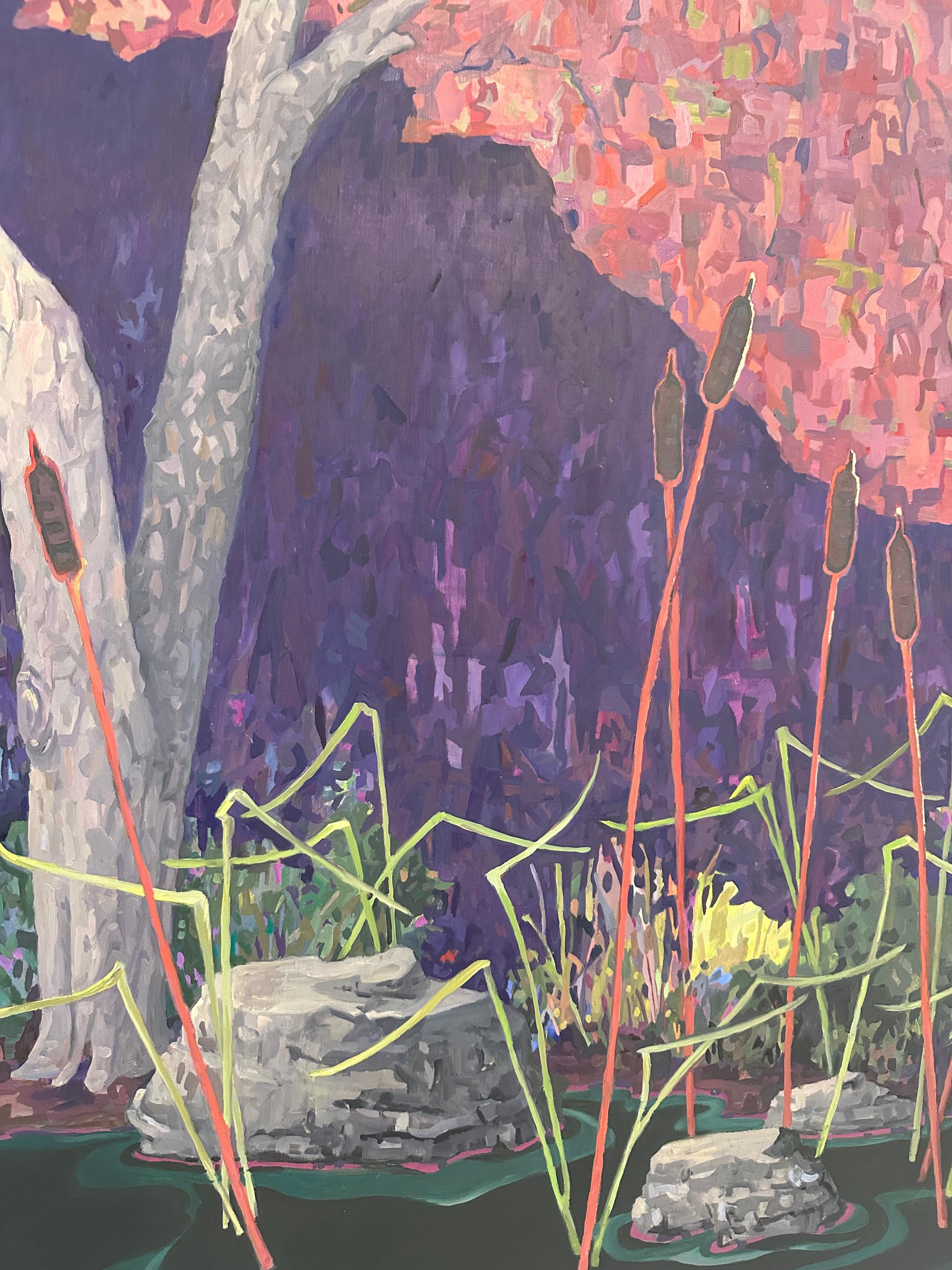 Las espadañas brotan del agua verde oscura frente a los espesos arbustos y árboles del borde de la orilla en este apacible paisaje contemporáneo de marisma en ricos tonos violeta púrpura y rosa empolvado de KK Kozik. Firmado, fechado y titulado en