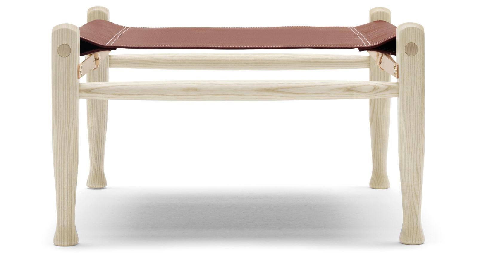 KK97170 Safari Footrest in Ash White Oil with Natural Fabric by Kaare Klint In New Condition In Burlington, NJ