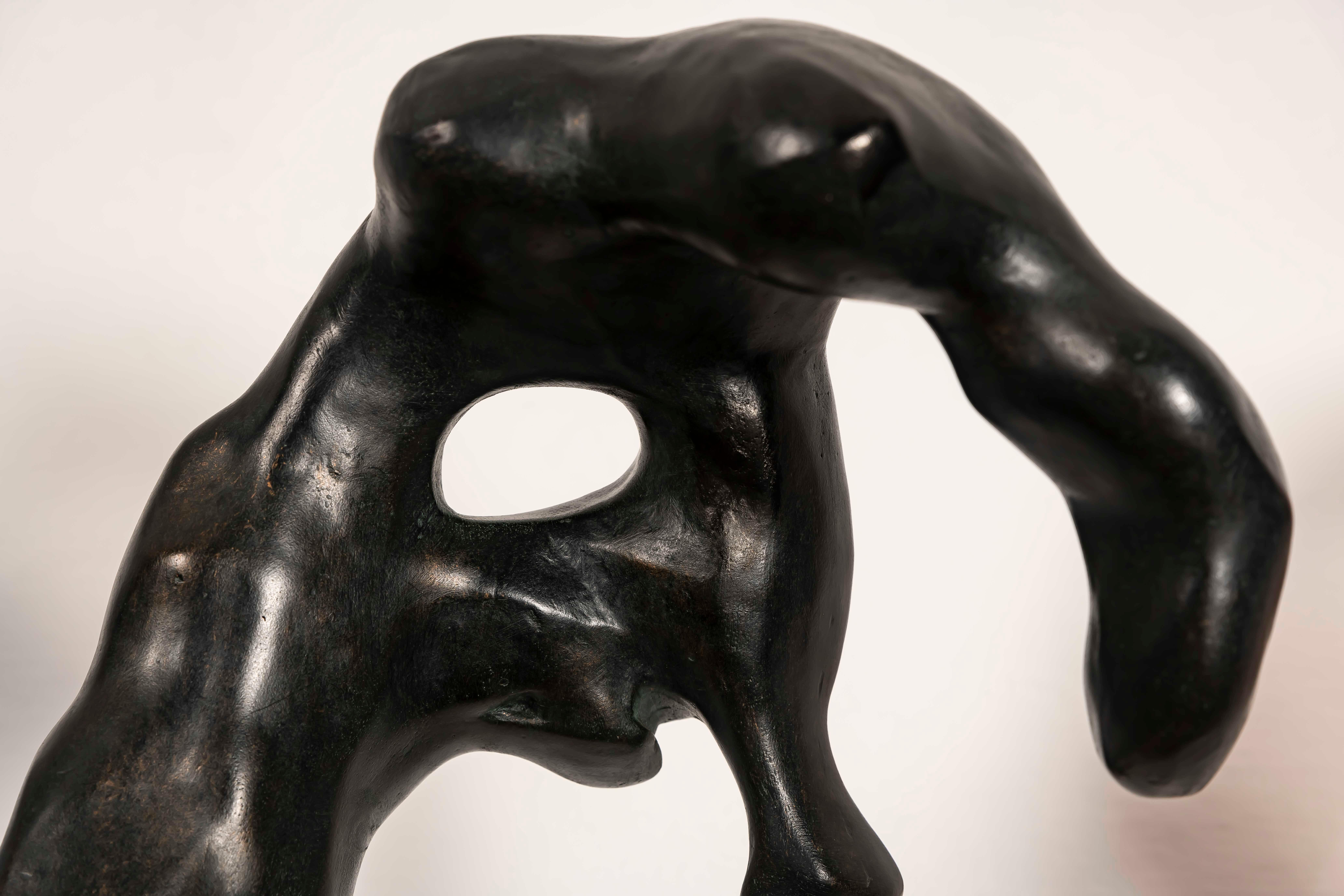 Esta evocadora escultura de Klara Sever, titulada 