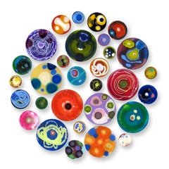30 pièces Hypochondria, éraflures, bosses et fleurs de couleur vive sur les plats Petri. 