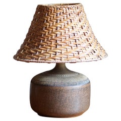 Klase Höganäs, Table Lamp, Glazed Stoneware, Rattan, Sweden, 1950s