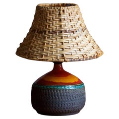 Klase Höganäs, Table Lamp, Glazed Stoneware, Rattan, Sweden, 1950s