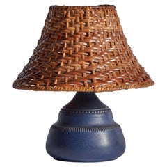 Klase Höganäs, Tischlampe, Steingut, Rattan, Schweden, 1960er Jahre