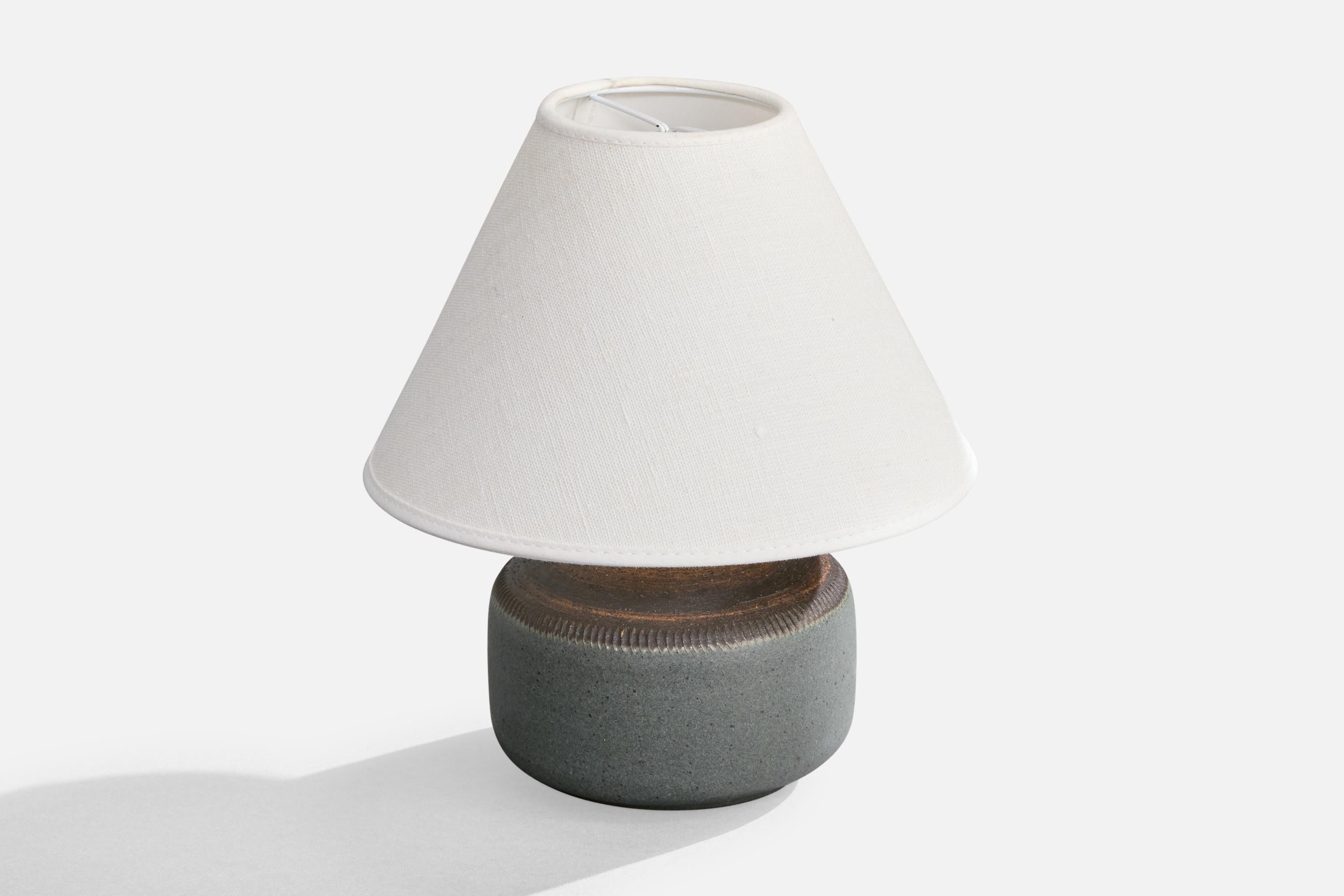 Mid-Century Modern Klase Höganäs, lampe de table, grès, Suède, années 1960 en vente