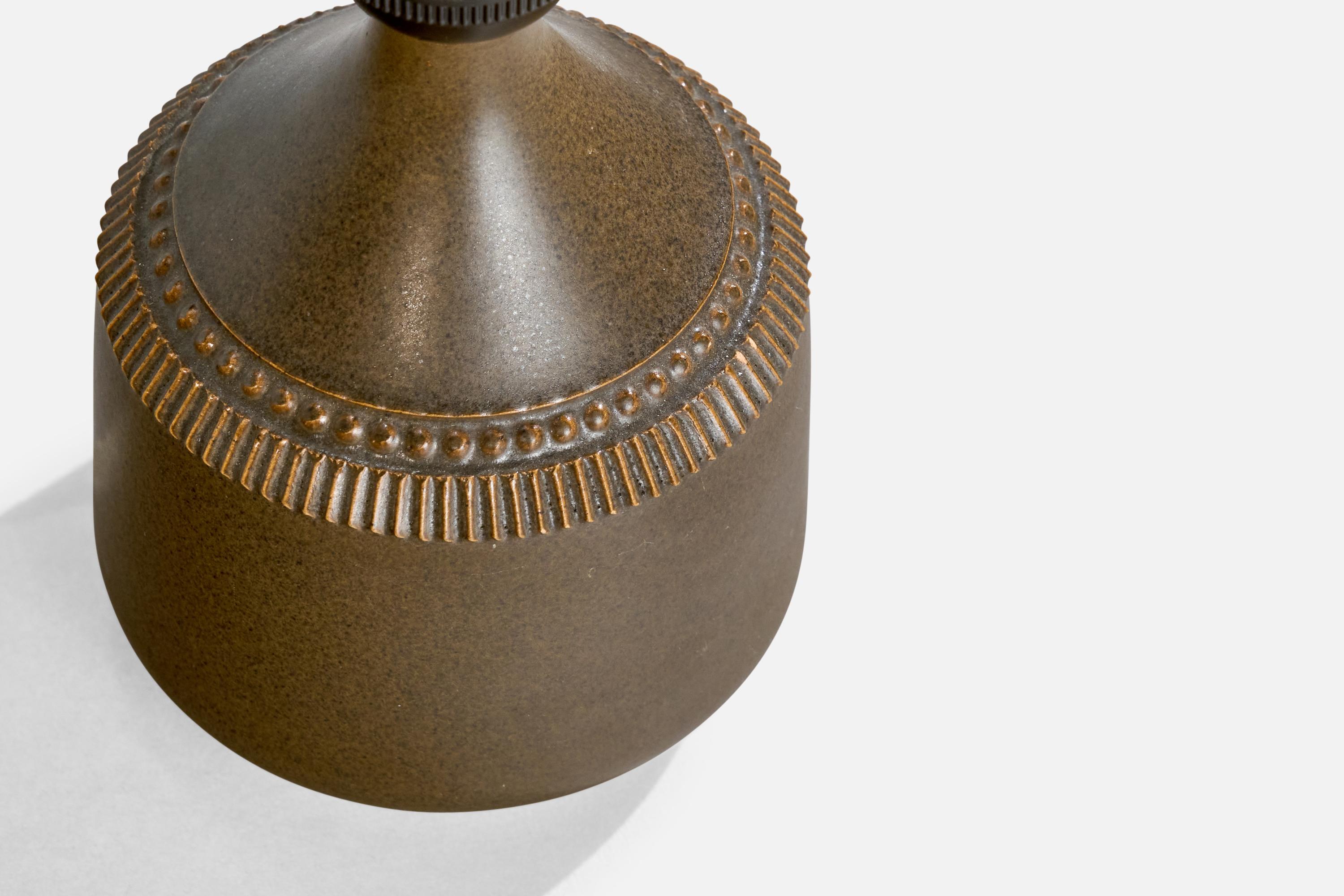 Klase Höganäs, lampe de table, grès, Suède, années 1960 Bon état - En vente à High Point, NC