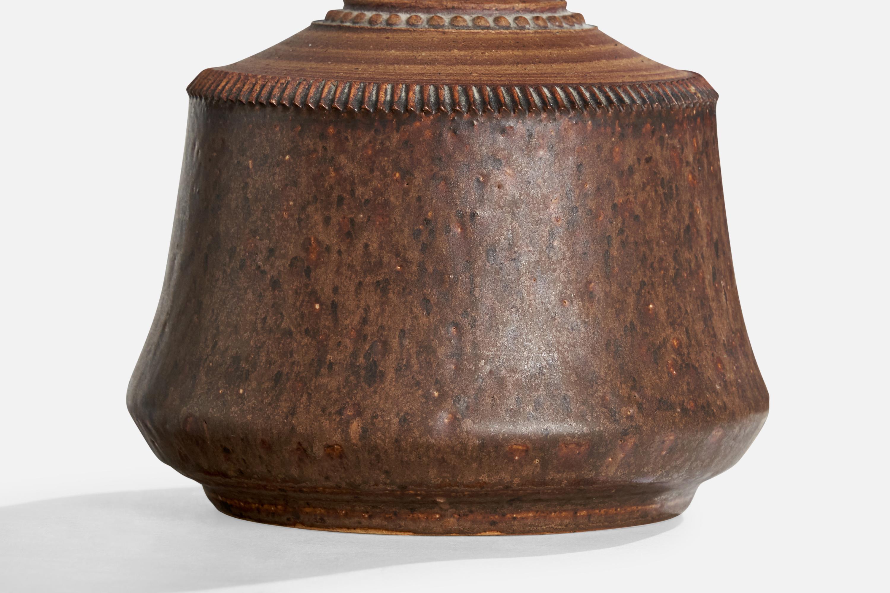 Milieu du XXe siècle Klase Höganäs, lampe de table, grès, Suède, années 1960 en vente