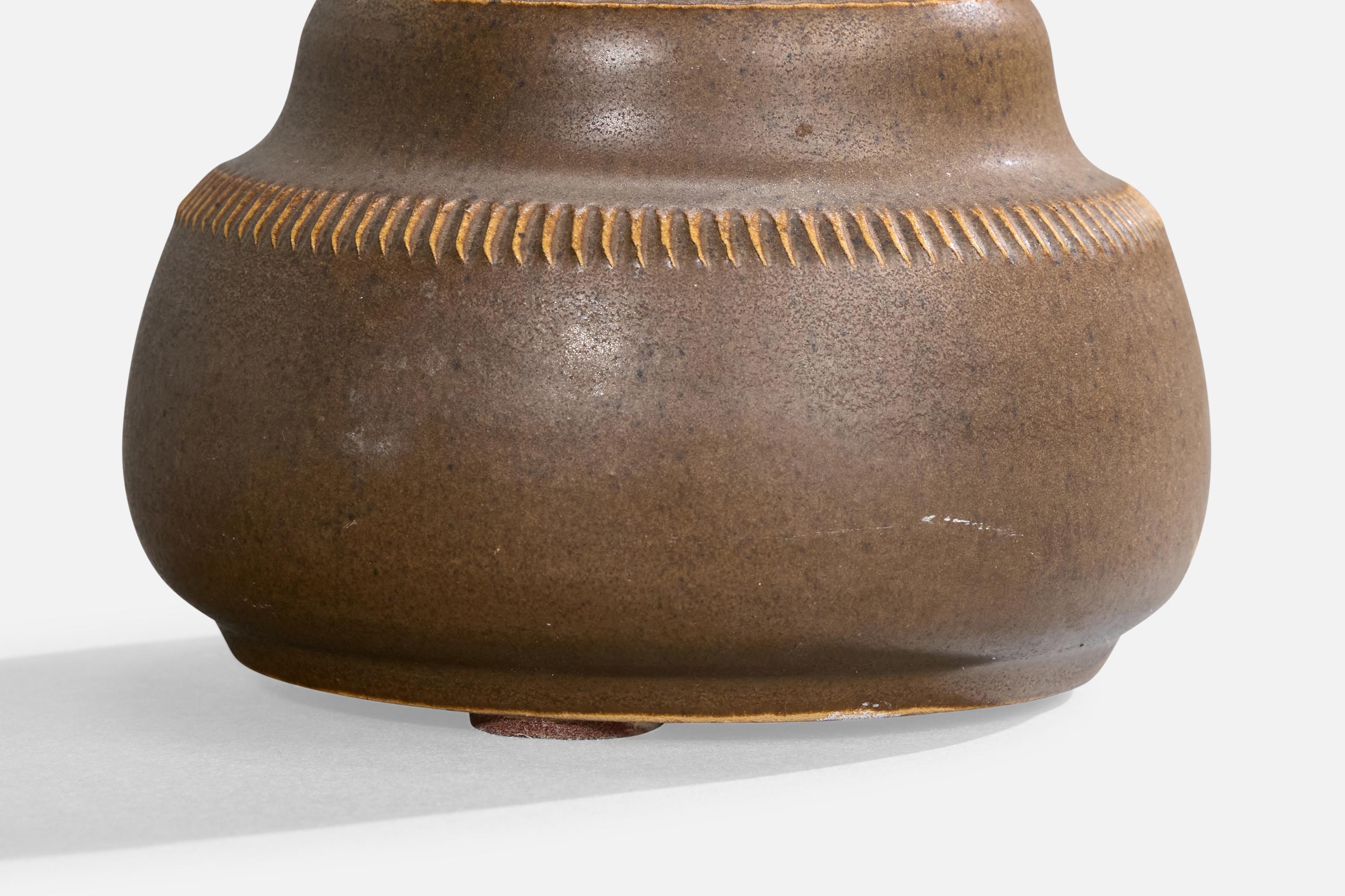Milieu du XXe siècle Klase Höganäs, lampe de table, grès, Suède, années 1960 en vente
