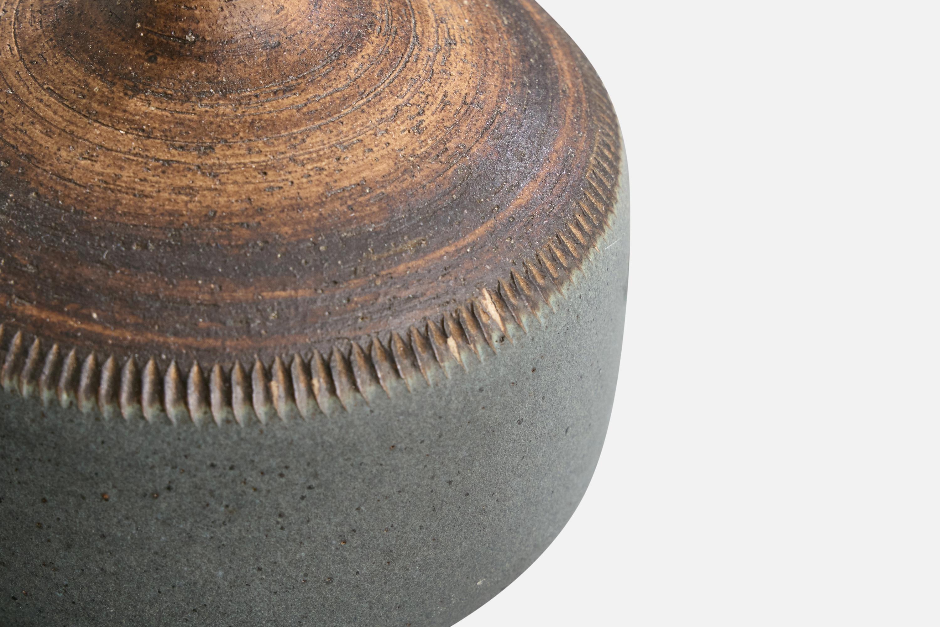 Milieu du XXe siècle Klase Höganäs, lampe de table, grès, Suède, années 1960 en vente