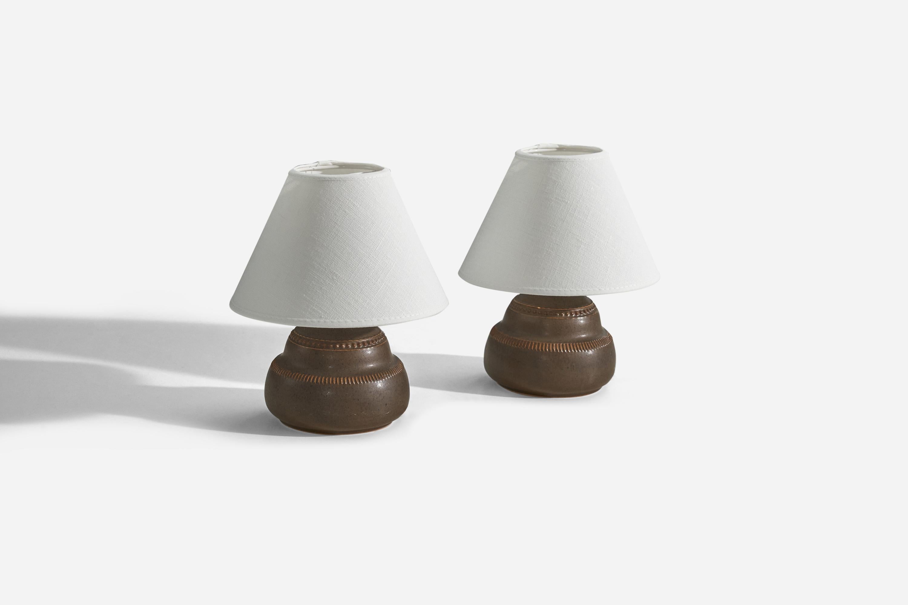 Mid-Century Modern Klase Höganäs, Table Lamps, Brown Glazed Stoneware, Sweden, 1950s For Sale