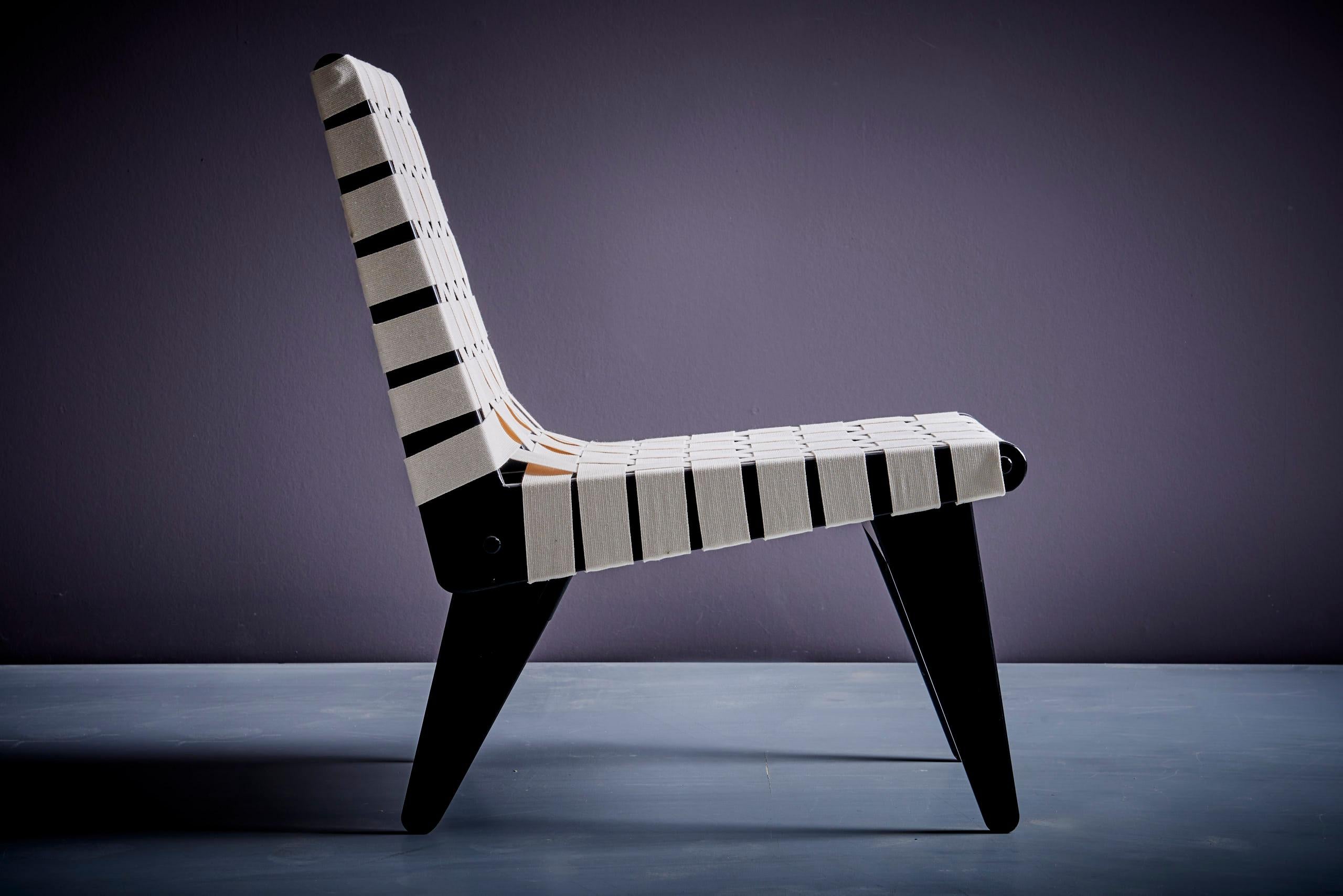Mid-20th Century Klaus Grabe Lounge Chair with white cotton webbing and black frame For Sale