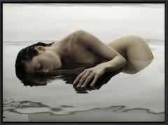 163.05.12 di Klaus Kampert - Fotografia di nudo a colori con cornice, corpo di donna, acqua