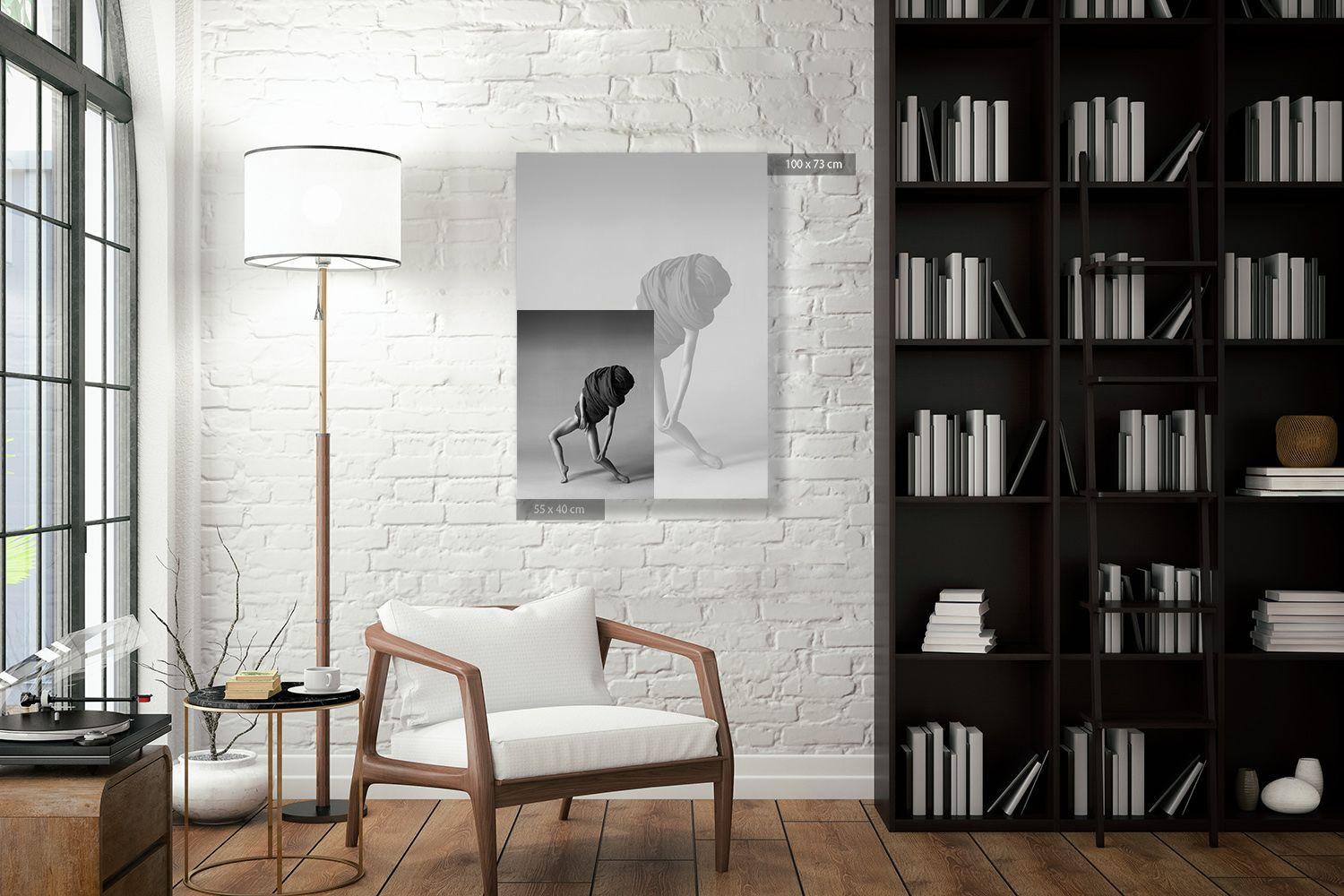 168.02.12 von Klaus Kampert - Schwarz-Weiß-Nacktfotografie, Frauenkörper im Angebot 1