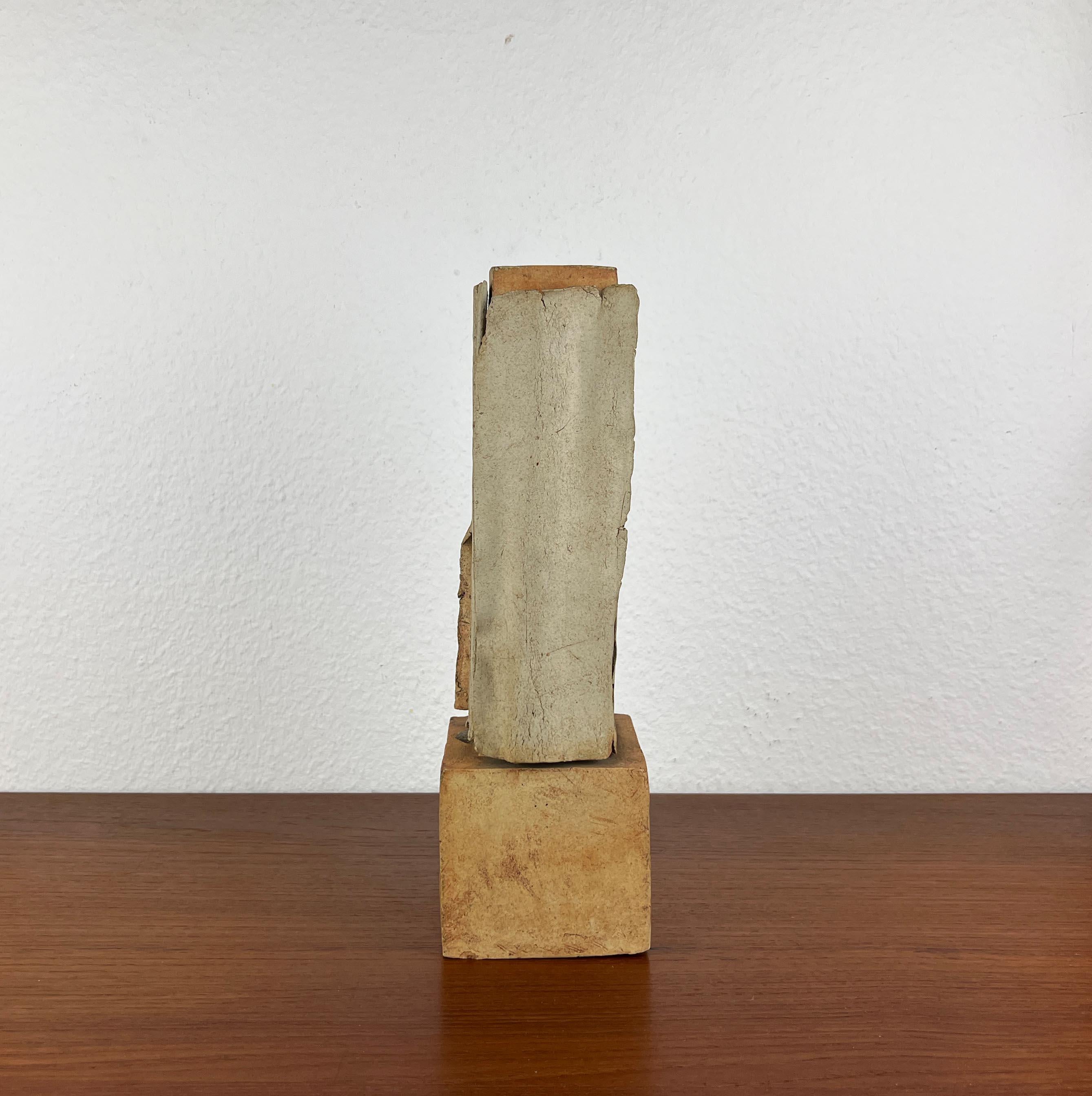 Postmoderno Klaus Lehmann, Studio Pottery tedesco postmoderno, scultura a colonna n. 247 78 in vendita