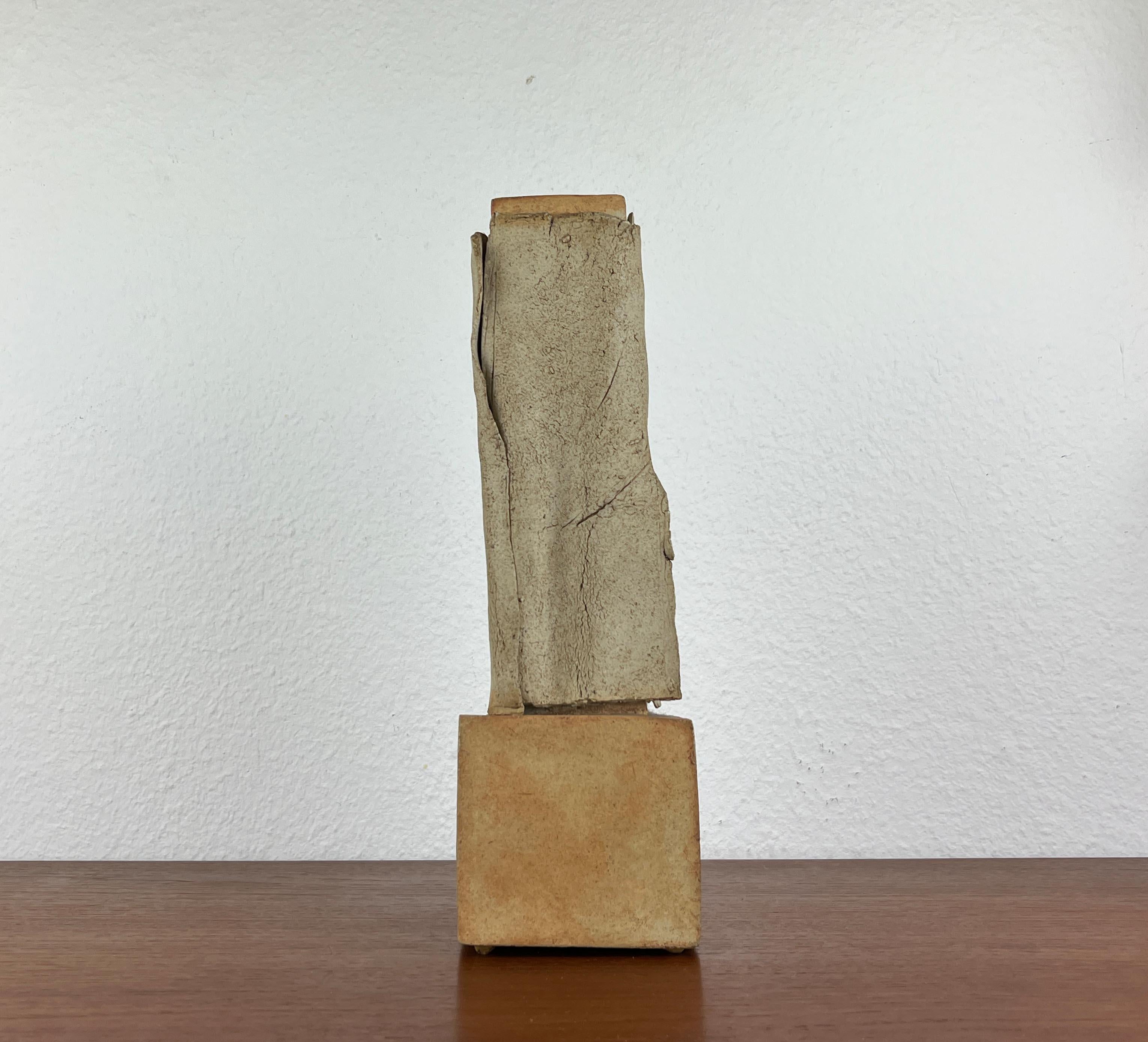 Klaus Lehmann, Studio Pottery tedesco postmoderno, scultura a colonna n. 247 78 In condizioni buone in vendita a Hamburg, DE
