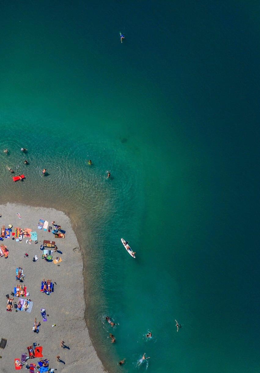 Still summertime - Aerial color photography - Contemporary Photograph by Klaus Leidorf