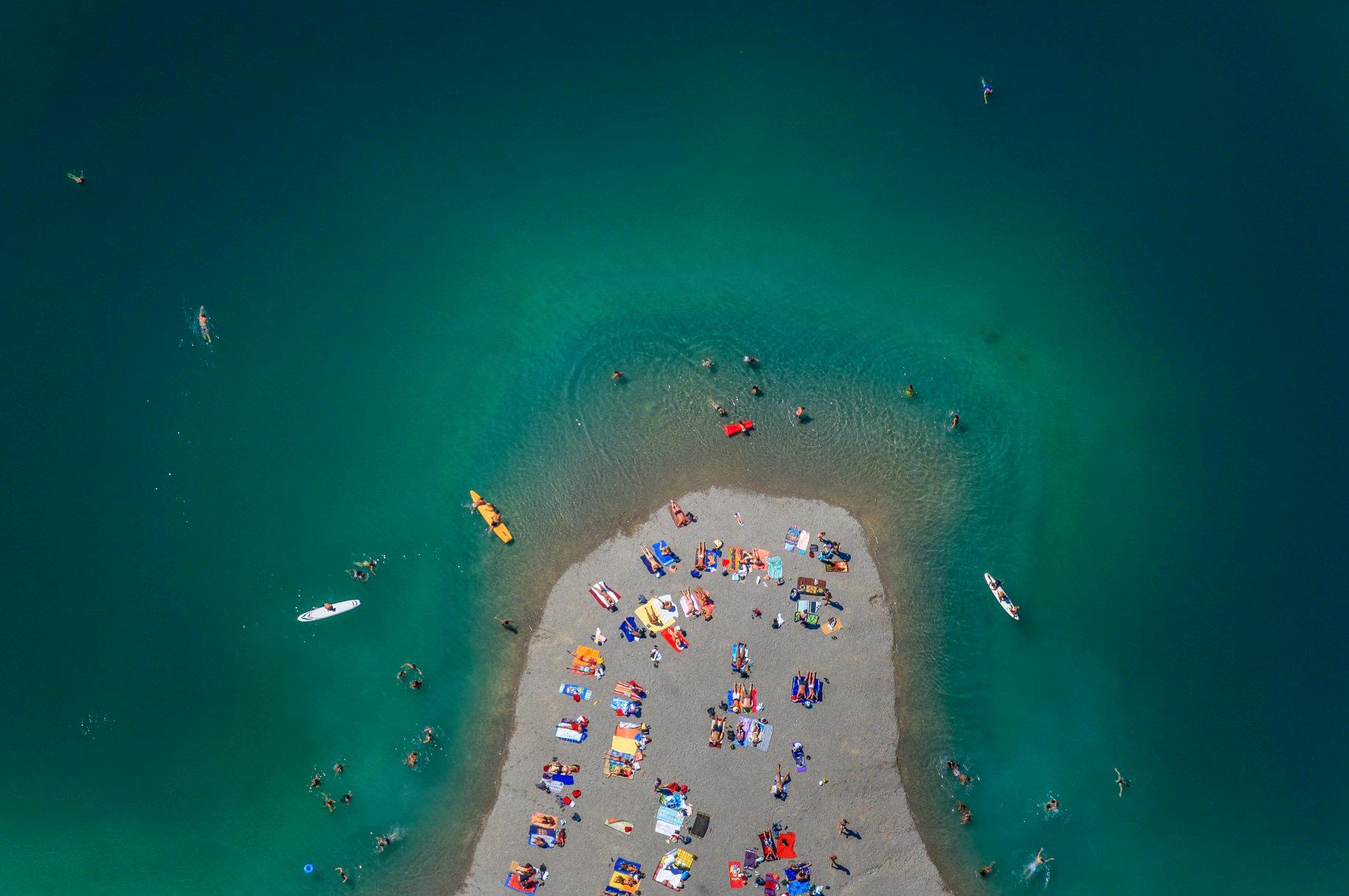 Klaus Leidorf Color Photograph - Still summertime - Aerial color photography