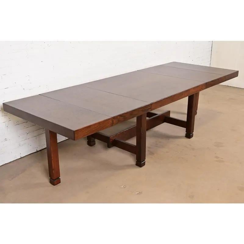 Un raro tavolo da pranzo allungabile in hemlock di stile brutalista e rustico del Mid-Century Modern

Di Klaus Moritz per Rausch Collection, Linea 