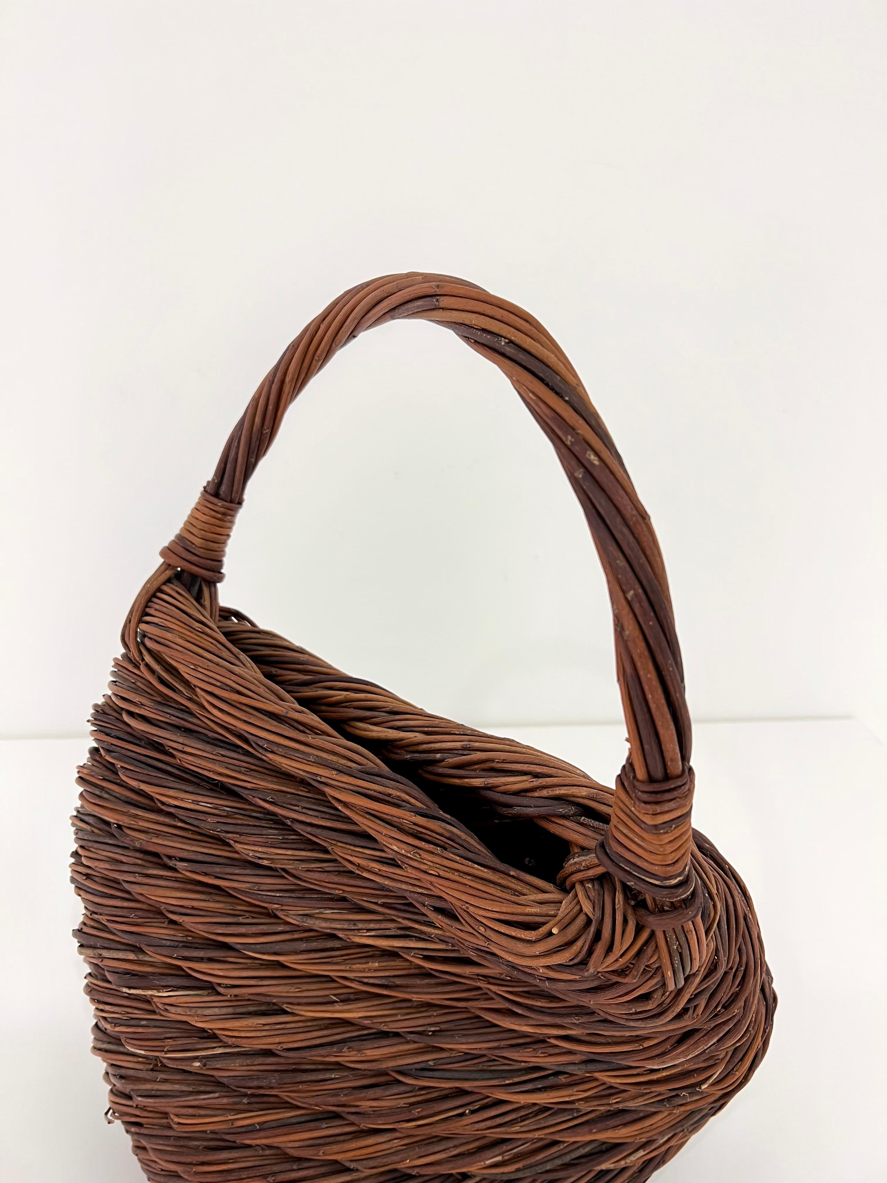 Panier sculptural en roseau de Klaus Titze Bon état - En vente à New York, NY