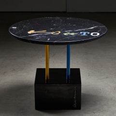 Tavolino in marmo e metallo laccato 'KLEETO' di Cleto Munari, Italia, anni 2000