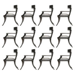 Klismos - Fauteuils à pieds sabres en bois et cuir noir, personnalisables, lot de 12