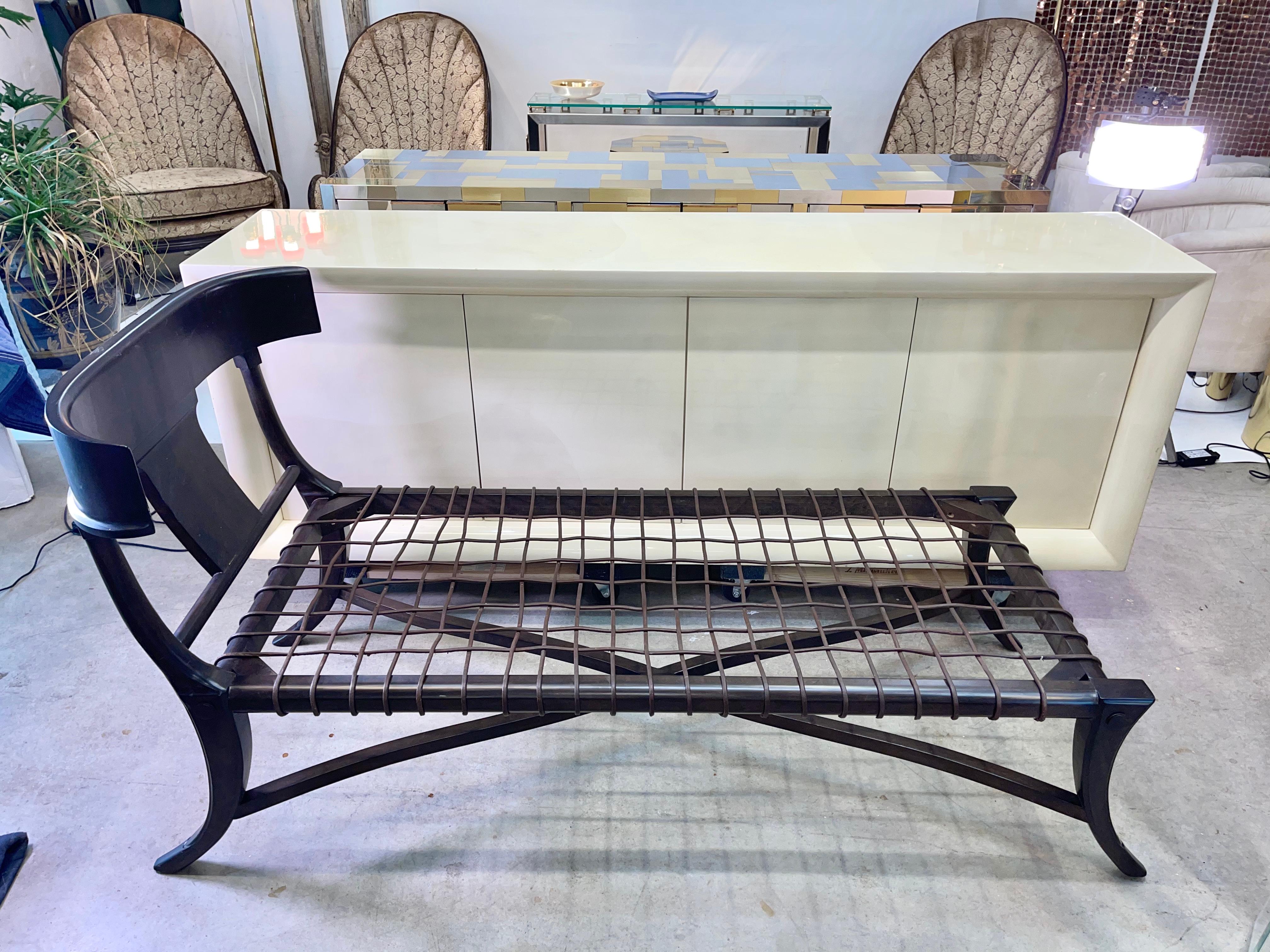 Klini Style Chaise In Good Condition For Sale In Hanover, MA