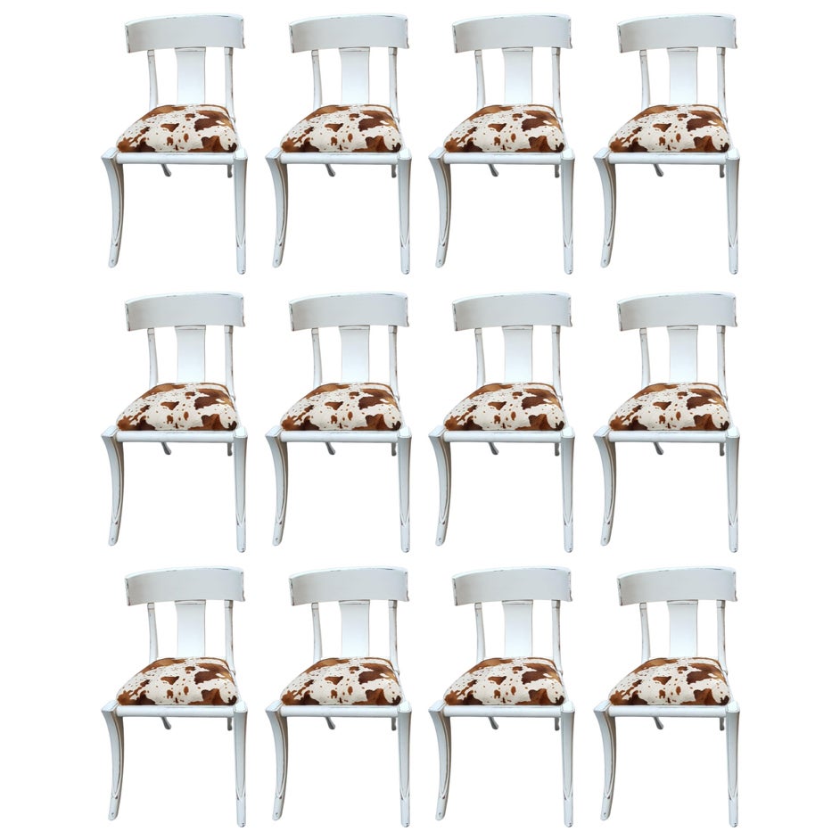 Klismos Sedie Shabby Bianche con Gambe a Sciabola Personalizzabili Eco Pelliccia di Mucca Set di 12 Sedute