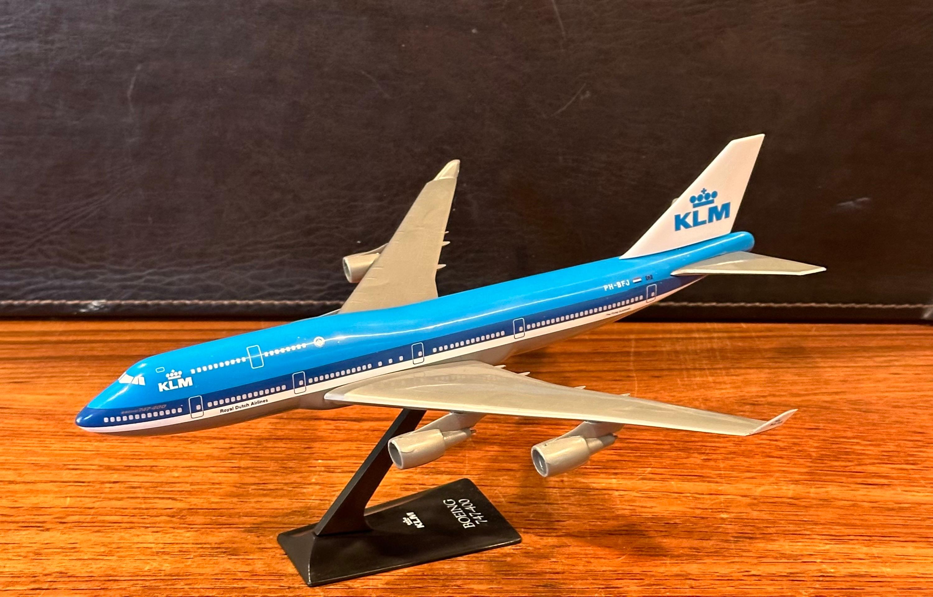 Plastic KLM Dutch Airlines Boeing 747-400 Jumbo Jetliner Airplane Contractor Desk Model For Sale