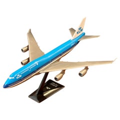 Modelo de escritorio de contratista de avión Boeing 747-400 Jumbo Jetliner de KLM Dutch Airlines