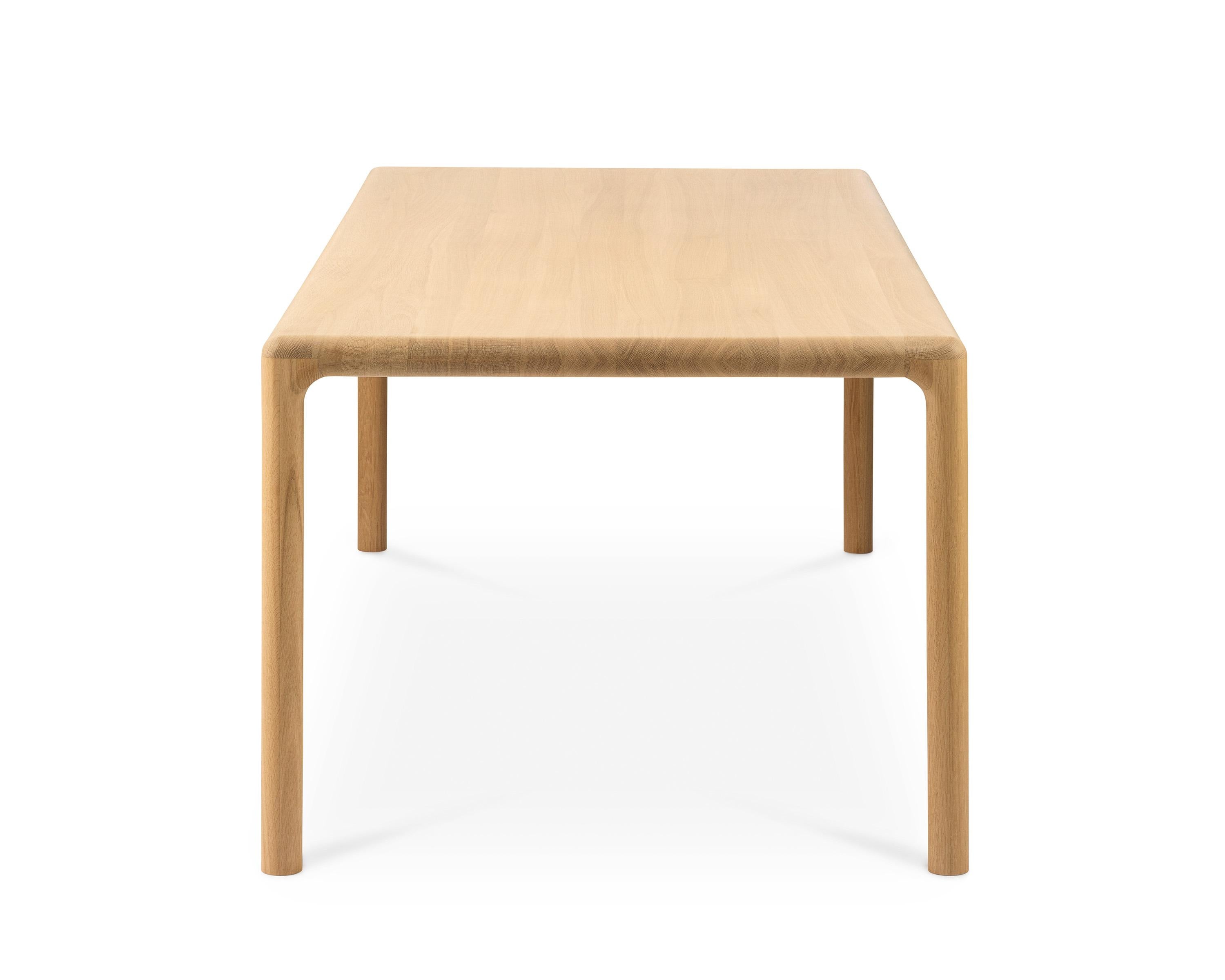 Modern Kluskens Floyd Dining Table in Solid Oak For Sale
