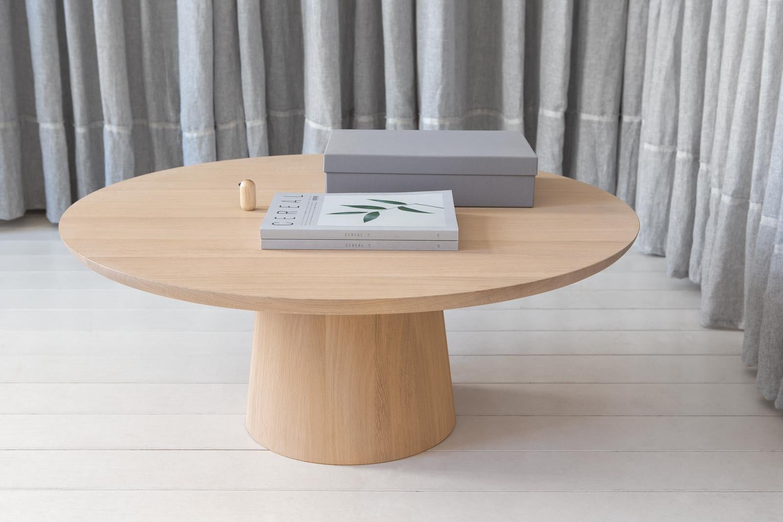 Table basse Kay XL en chêne massif Kluskens Kay en vente 2