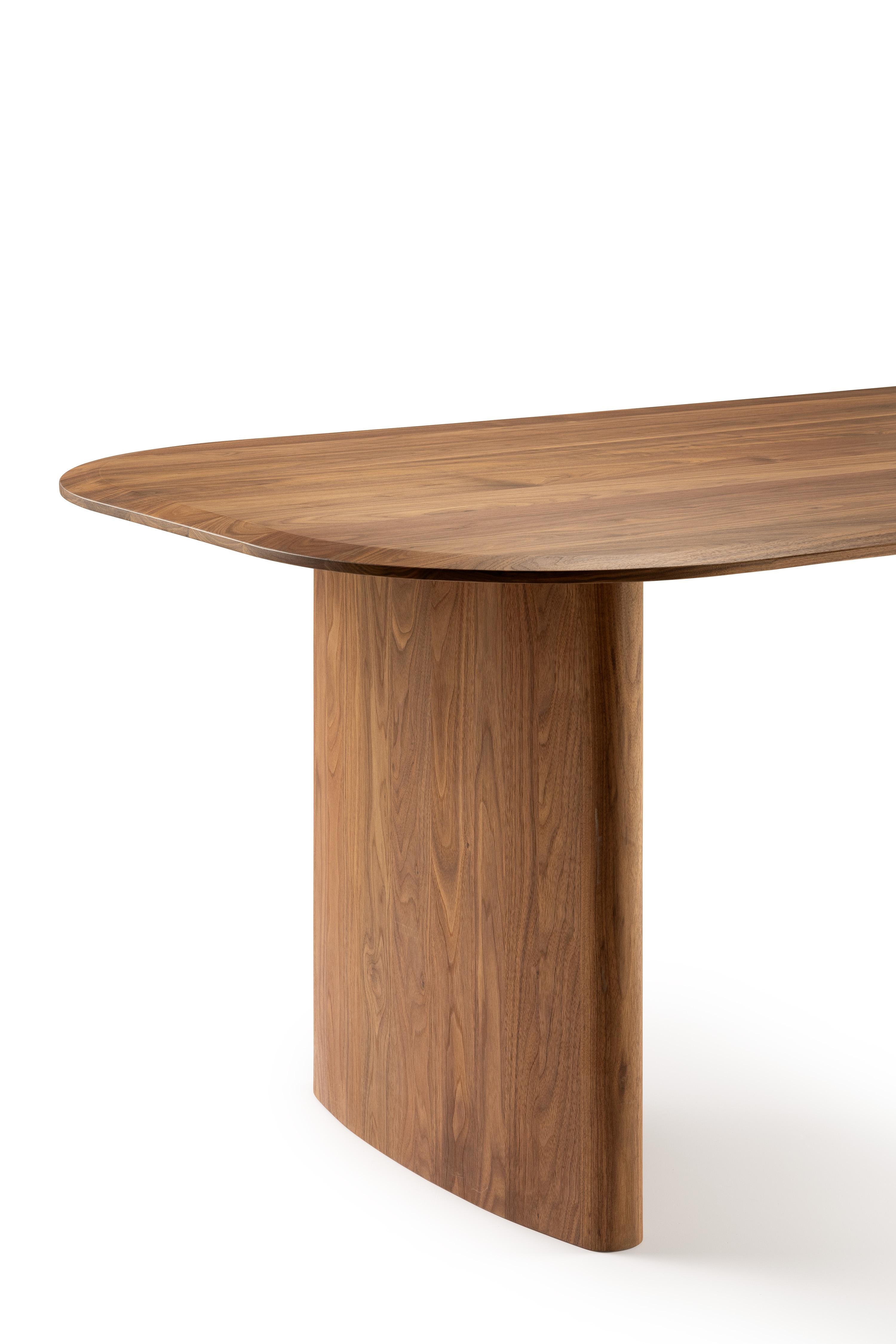 Dutch Kluskens Madeleine Dining Table in Solid Walnut For Sale