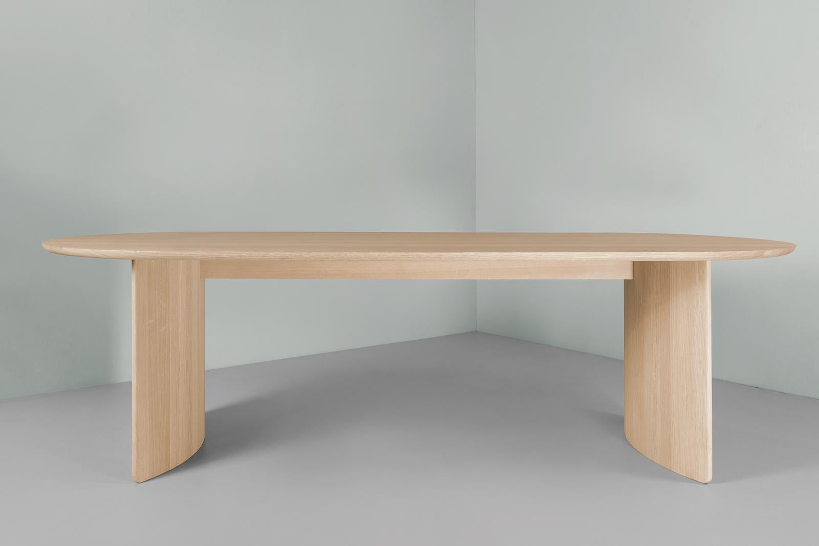 Kluskens New Phoenix Dining Table For Sale 3