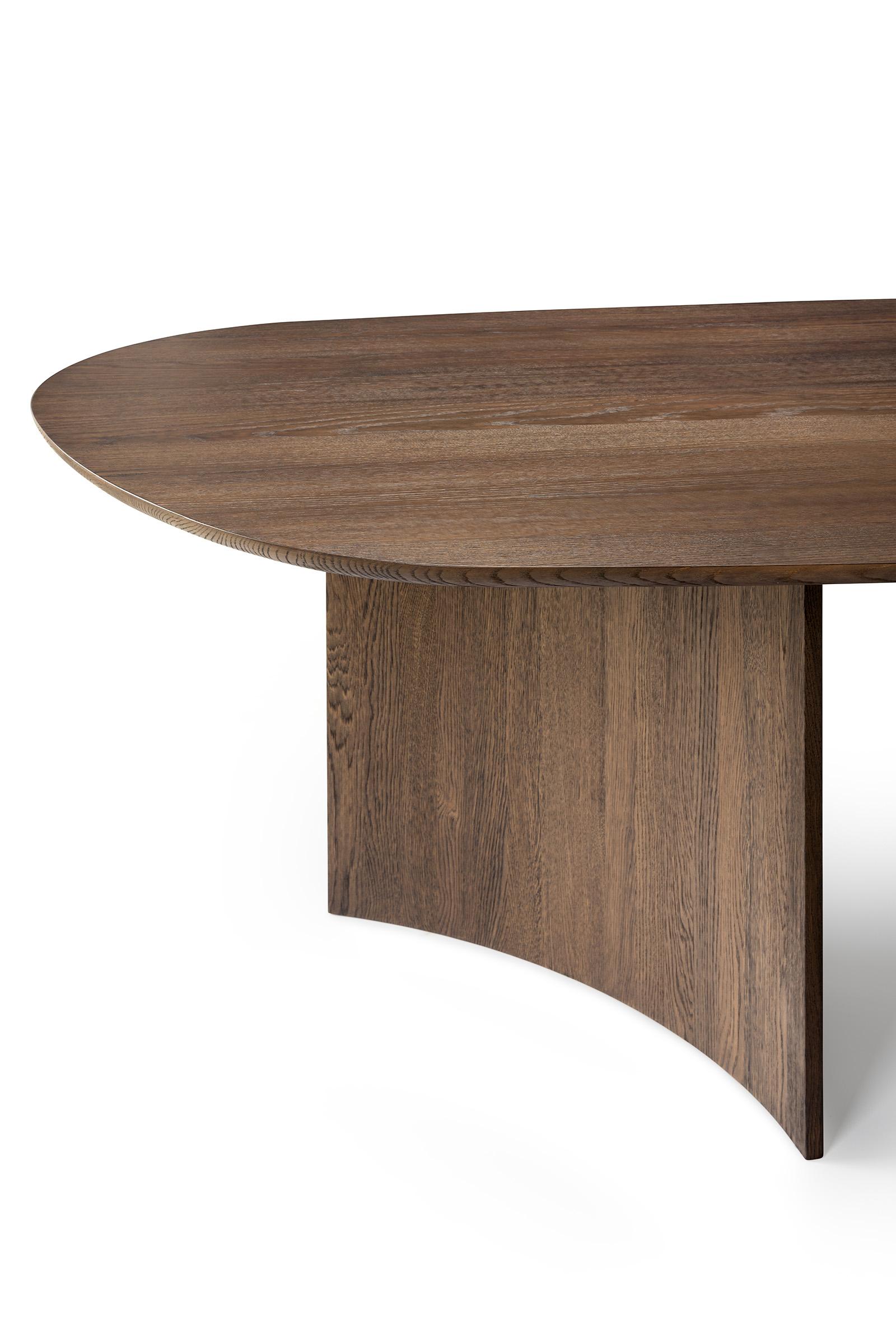 Contemporary Kluskens Organic Dining Table For Sale