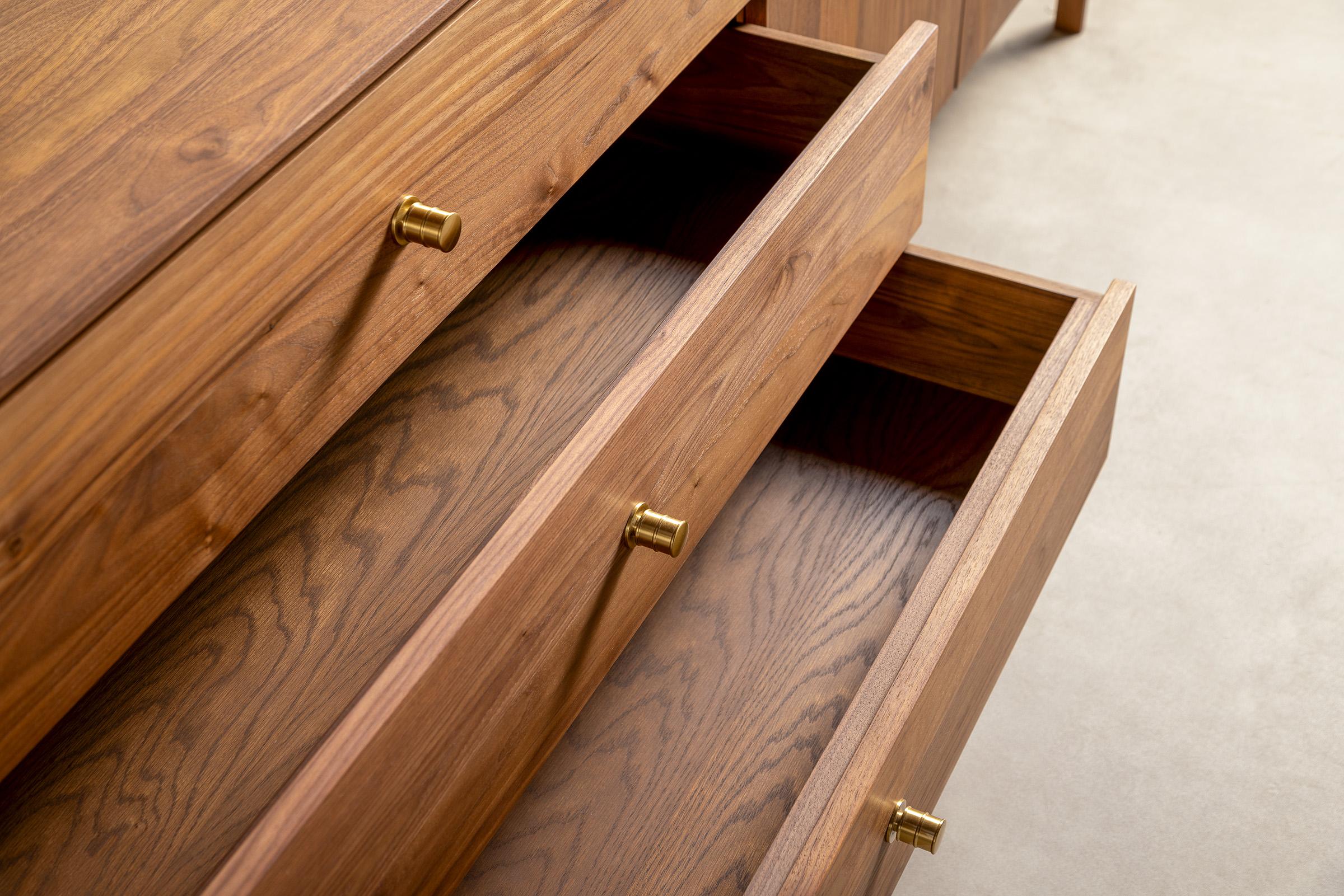 Kluskens Tessio Sideboard in Walnut In New Condition For Sale In Nederweert, NL