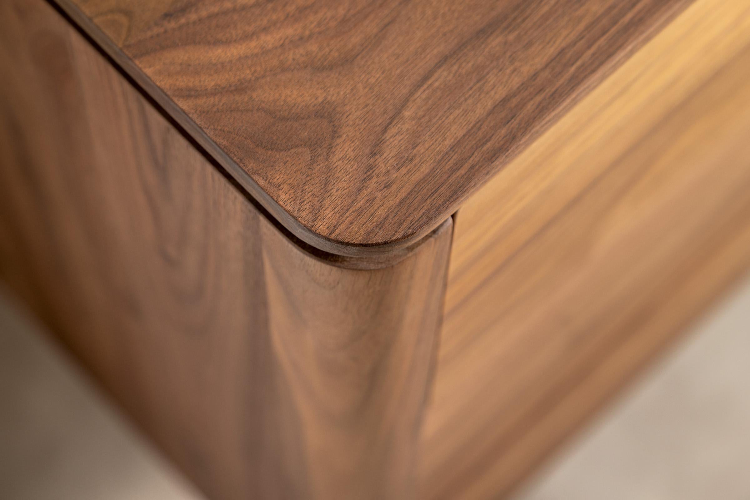 Kluskens Tessio Sideboard in Walnut For Sale 1
