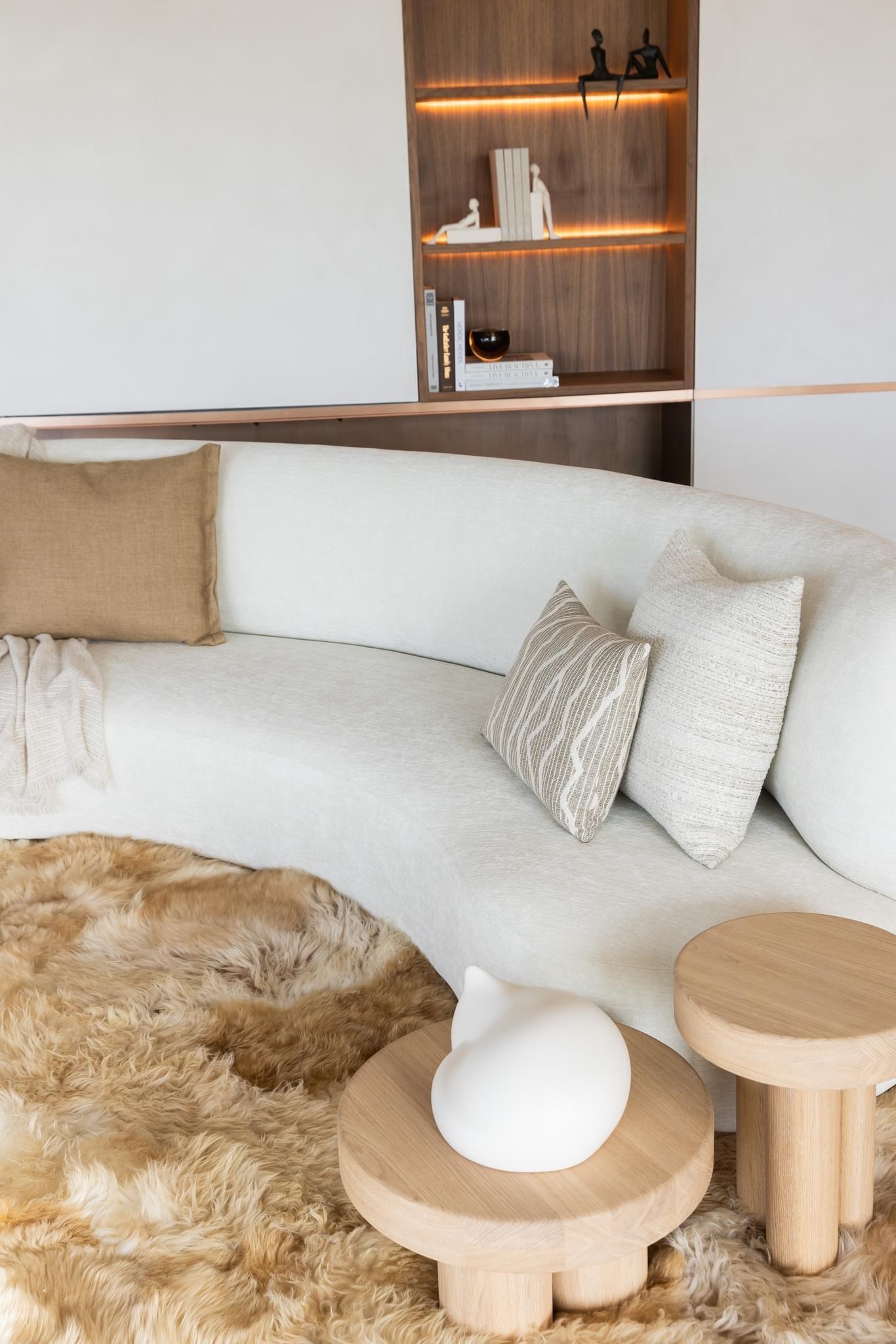 Kluskens Couchtische aus dickem Holz im Angebot 7