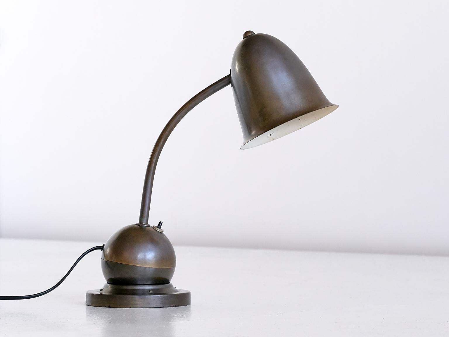Dutch KMD Daalderop Art Deco Counterweight Desk Lamp with Bell Shade, 1935
