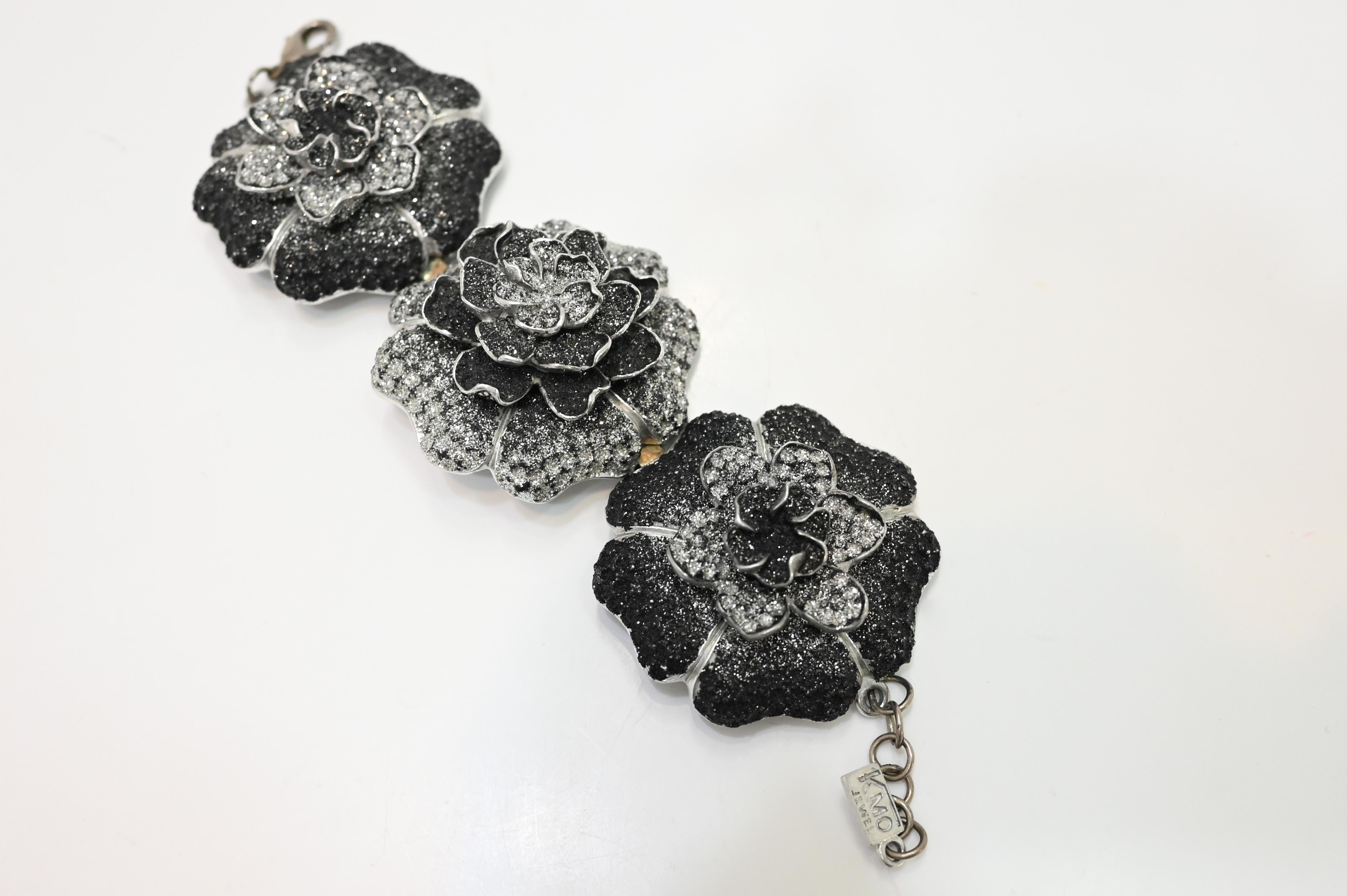 KMO Paris Triple Flower Bracelet For Sale 2