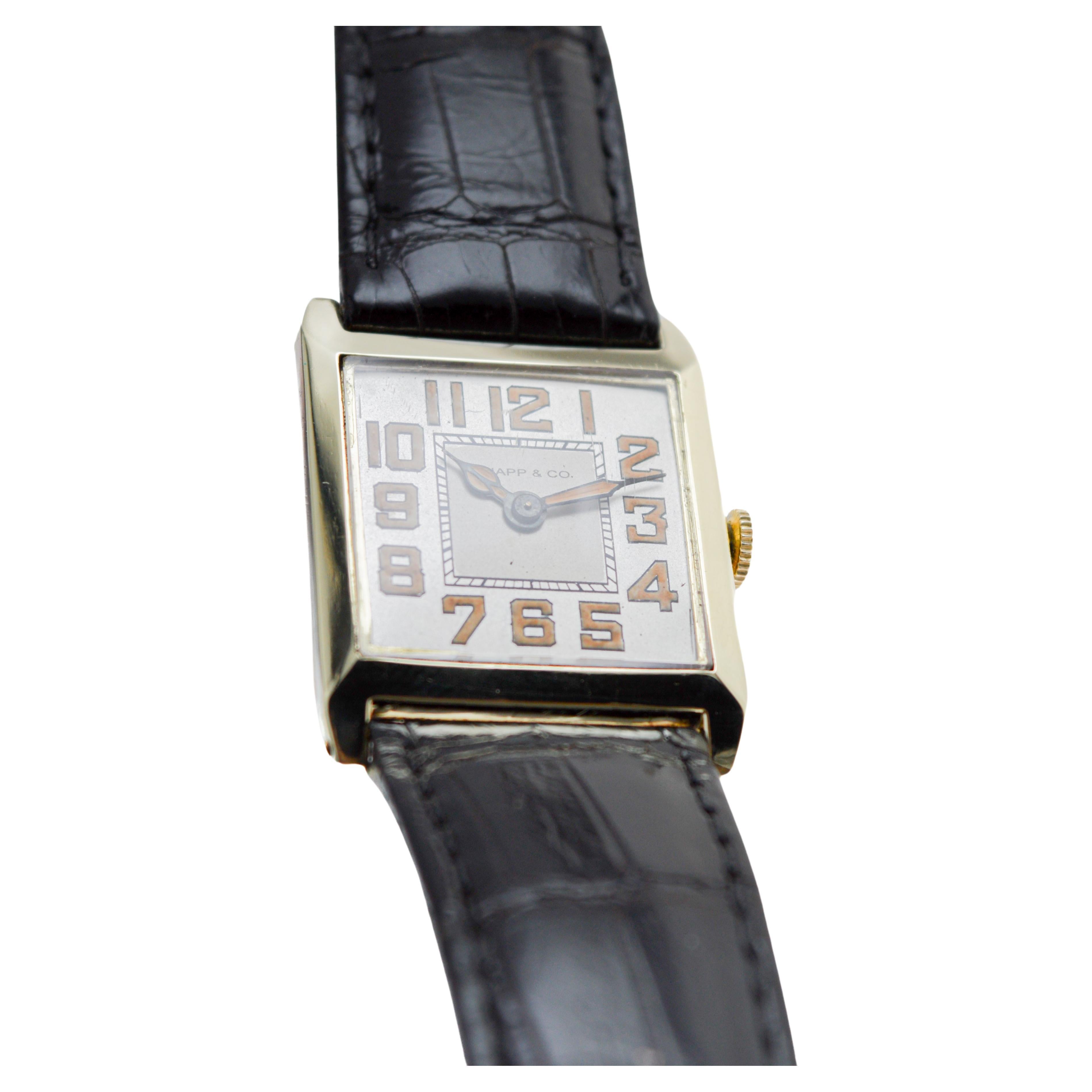 Knapp & Co. 14Kt Yellow Gold Art Deco Watch 1940's High Grade Hand Made en vente 2