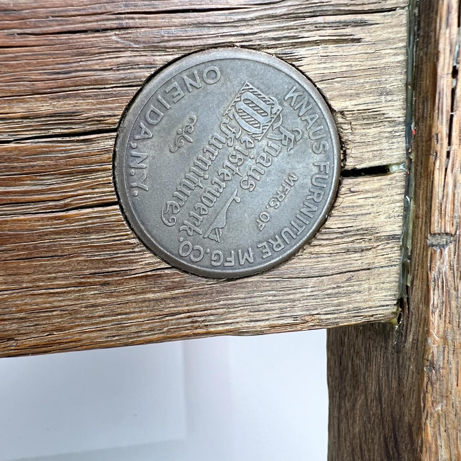 1900er Jahre Knaus Furniture Co Fußhocker aus Leder im Used-Look Oneida, NY im Angebot 5